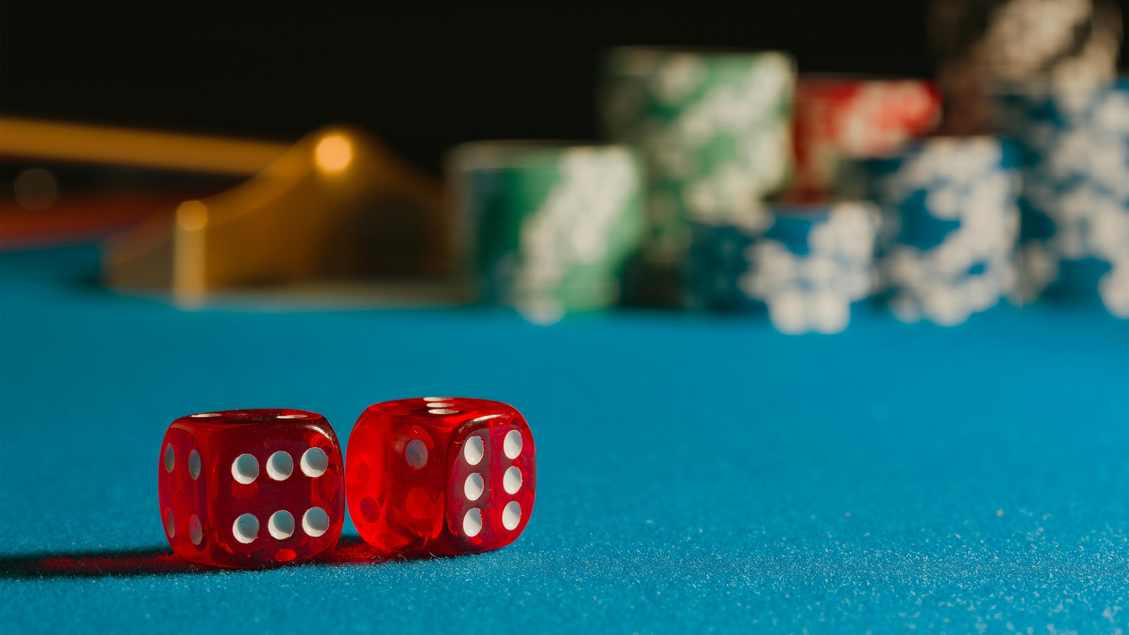 pgpg9 Myanmar Online Card Games Baccarat Poker Dragon Tiger ကစားနေသော မြန်မာ ကစားသမားများ